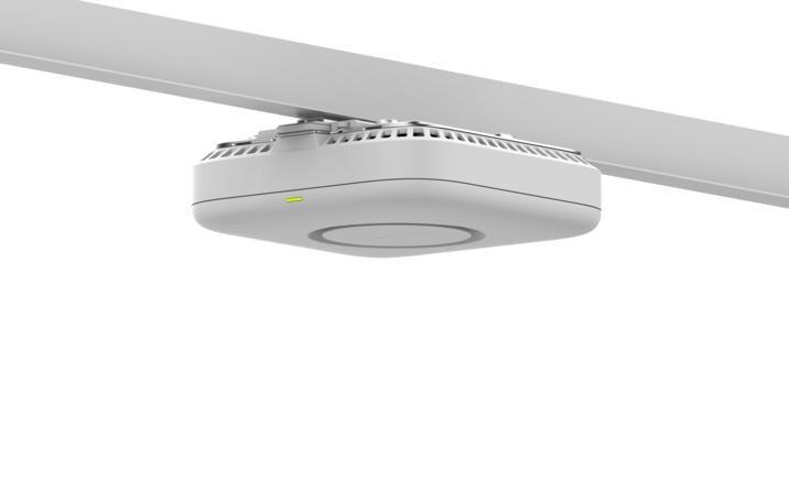 Tri-Band PoE+ 2.5G Insight Manageable WiFi 7 Access Point